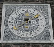 historické hodiny na Černé věži